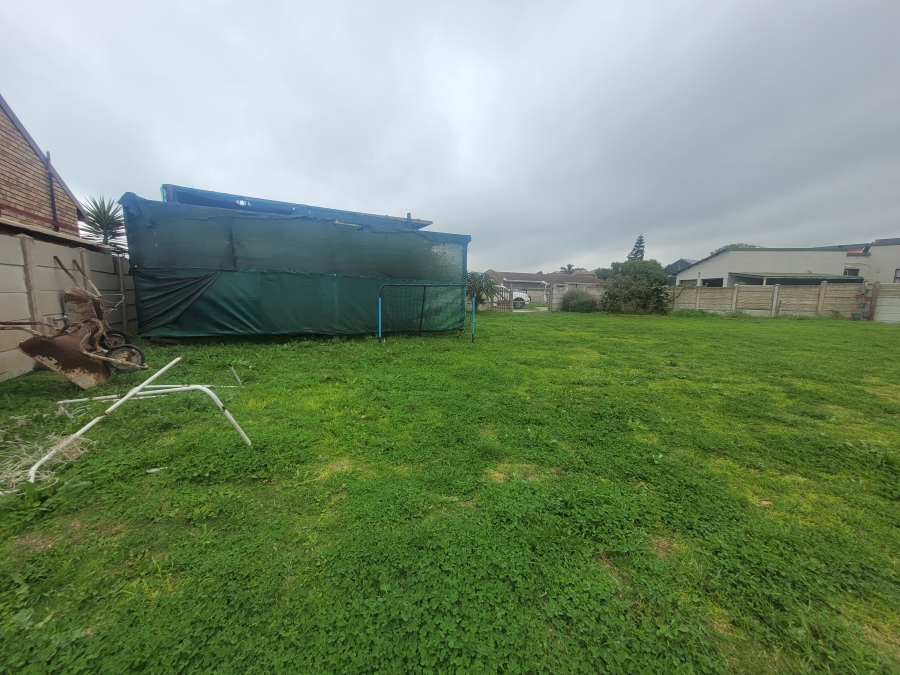 To Let 3 Bedroom Property for Rent in Aston Bay Eastern Cape